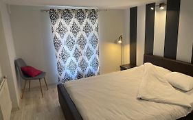 Modern-Style Flat 2